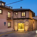 Dorma Casa De Linajes Hotell 3*