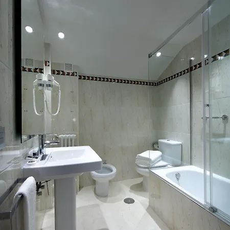 Dorma Casa De Linajes Hotell