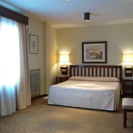Dorma Casa De Linajes Hotell 3*