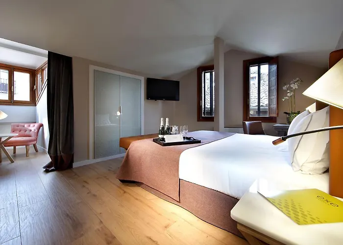 Exe Casa De Linajes Hotel