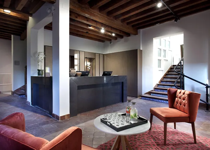 エグゼ カサ デ ロス リナヘス 3*