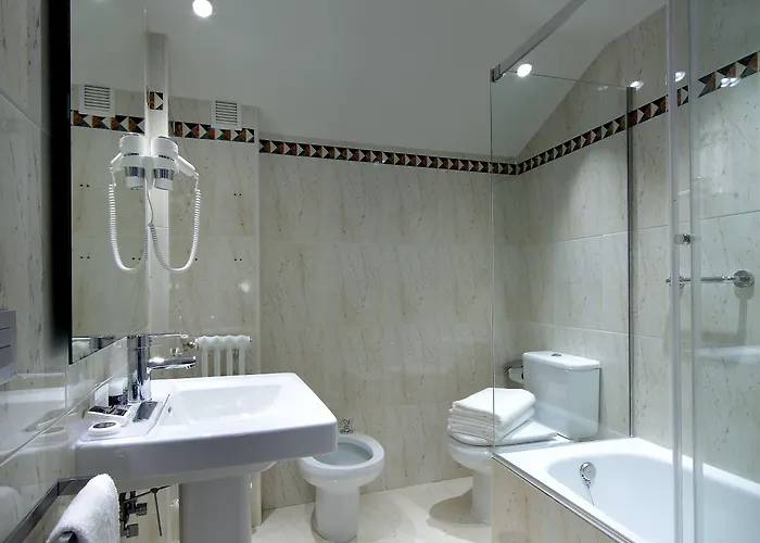 Exe Casa De Linajes Hotel