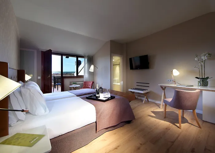 Exe Casa De Linajes Hotel 3*