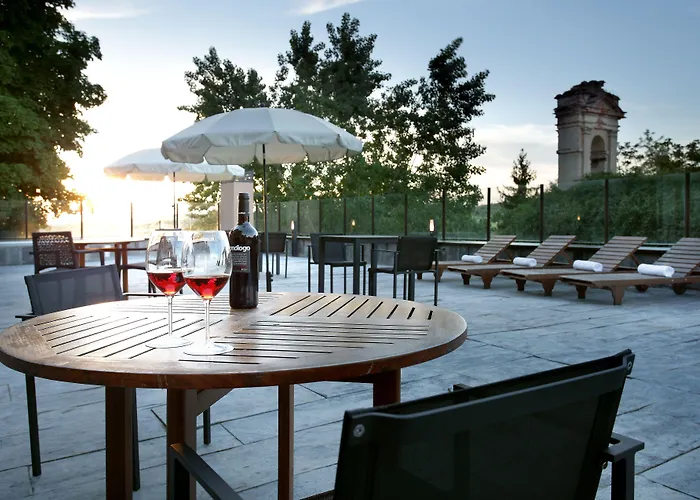 Exe Casa De Linajes Hotel