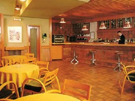 埃克卡萨德洛斯丽娜杰酒店 3*