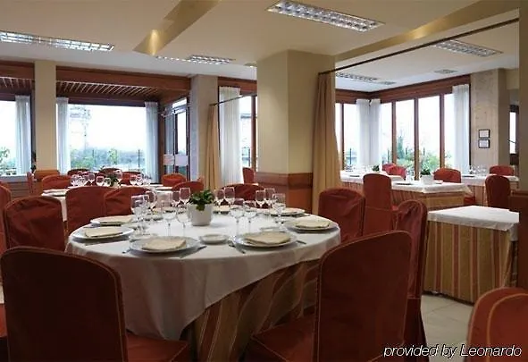 Exe Casa De Linajes 3*